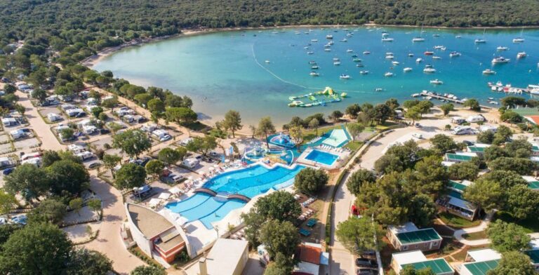 Camping Vestar zwembad Kroatie