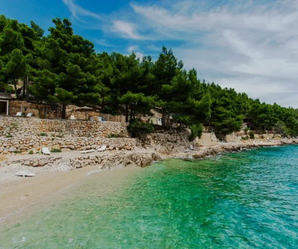 camping aloa in brac hvar strand