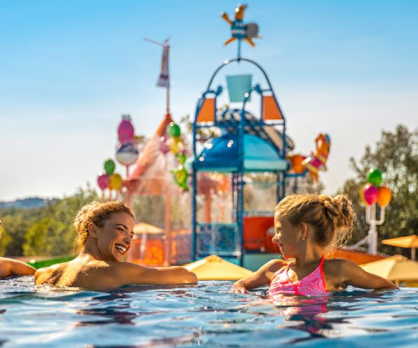 Het zwembad van Camping Istra Premium in Kroatië