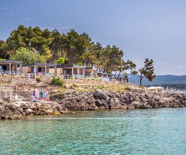 de mobile homes op camping jezevac premium resort in kroatie op het eiland krk