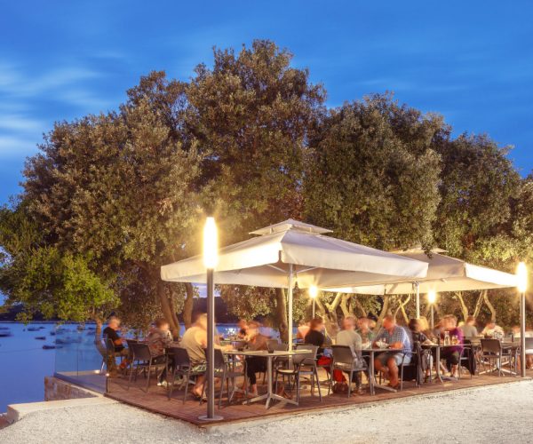Het restaurant van Camping Mon Perin in Kroatië in het plaatsje Bale