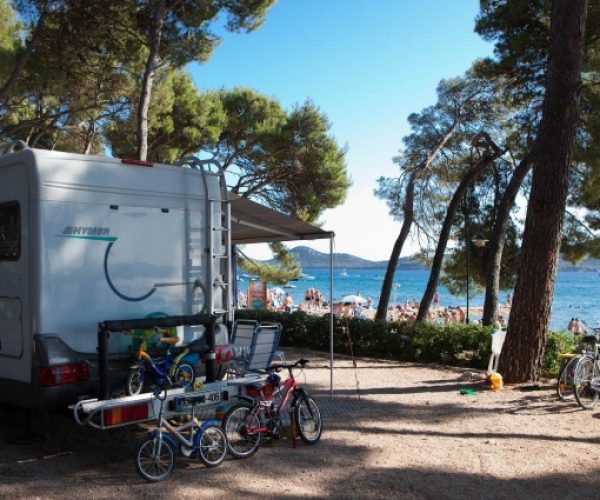 Staanplaatsen op camping park soline in biograd na moru