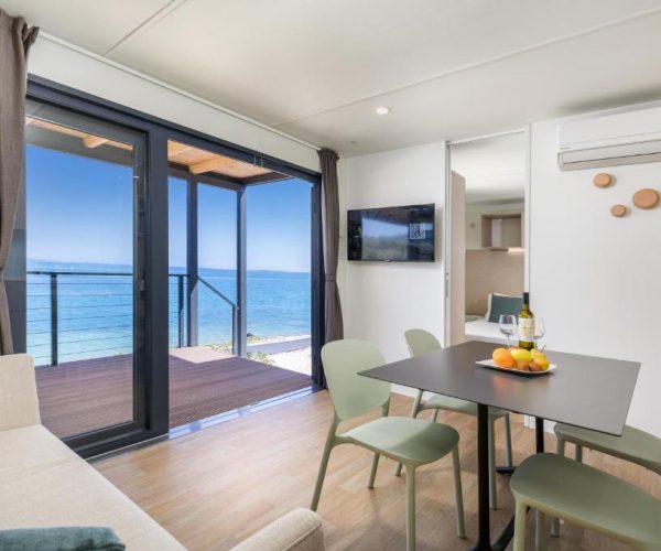 camping stupice in istrie woonkamer