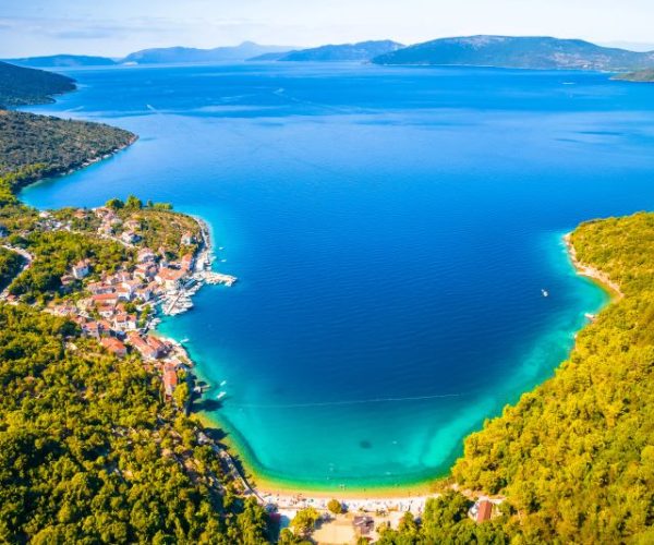 Valun strand Cres Kroatie
